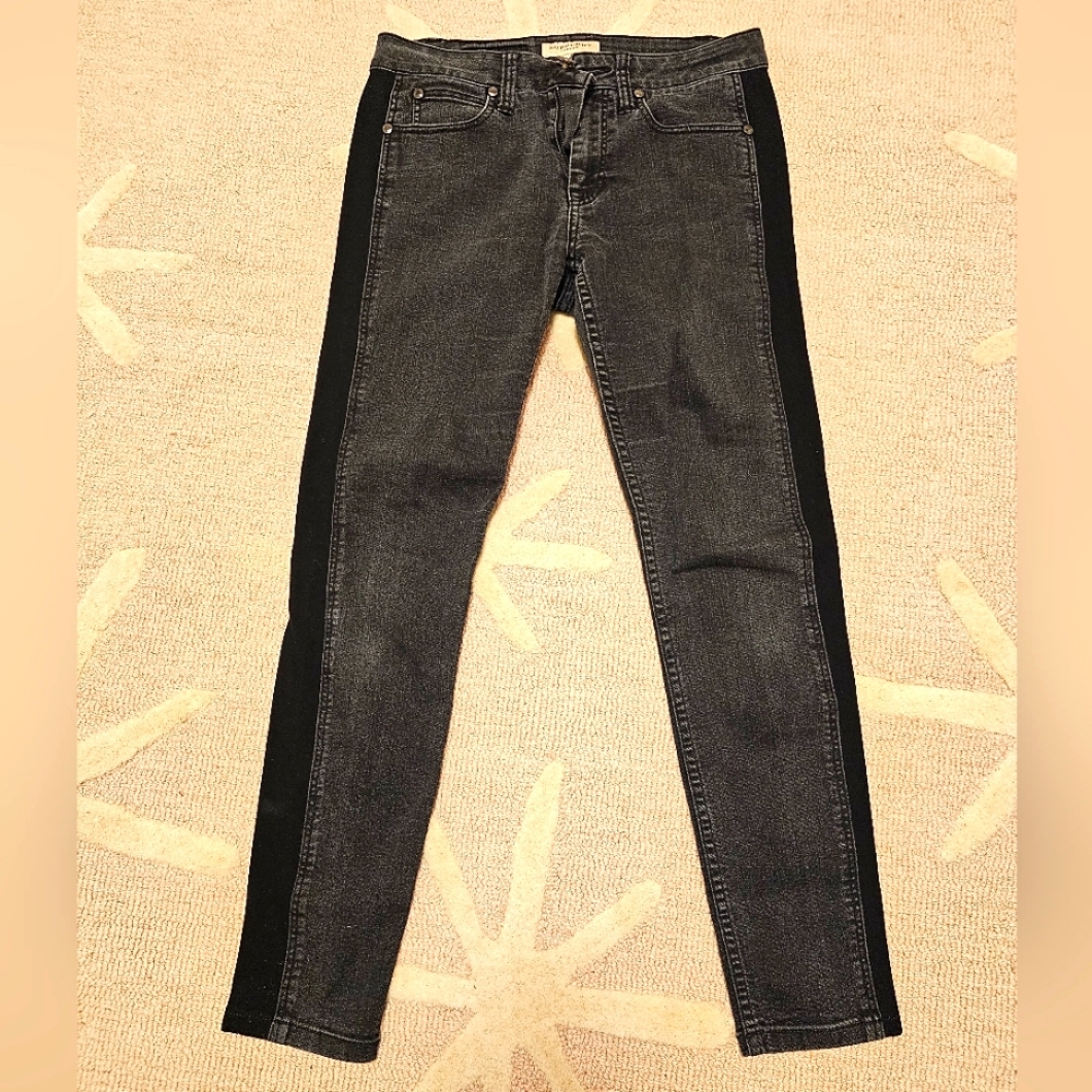 Burberry London Women's Black Skinny Jeans Size 29R